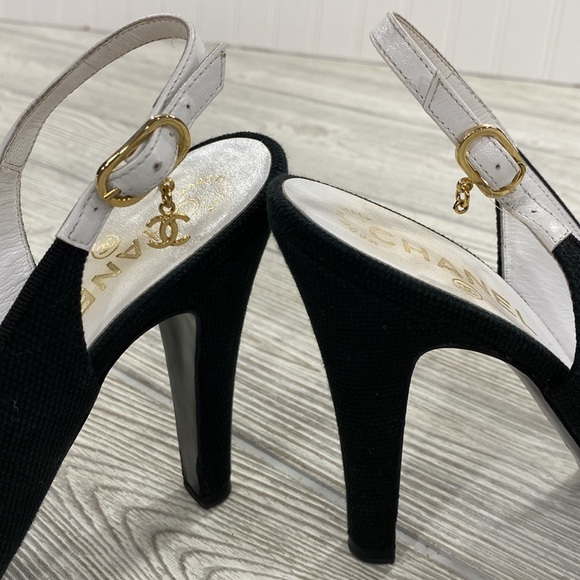 Chanel Black Canvas Peep Toe Slingback Heels - sz 37.5 - Picture 11 of 13